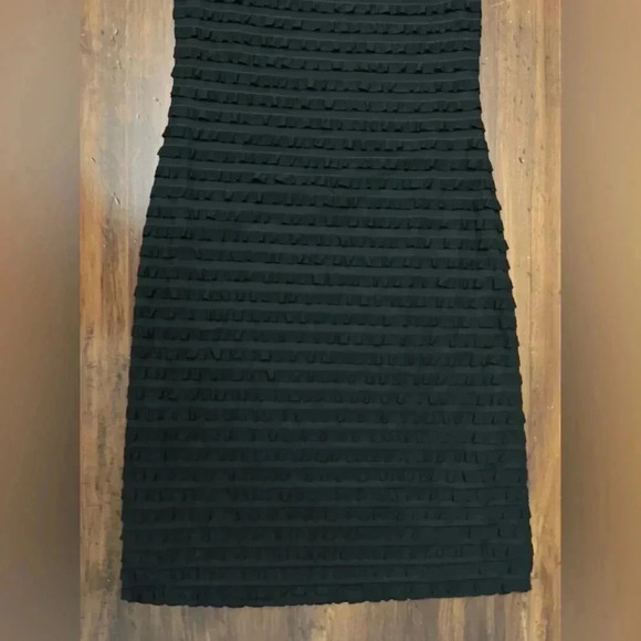 Frank Lyman Design Ruffle Dress Size 6 Ruffles Midi Lined Stretch Square Modest - Picture 11 of 13